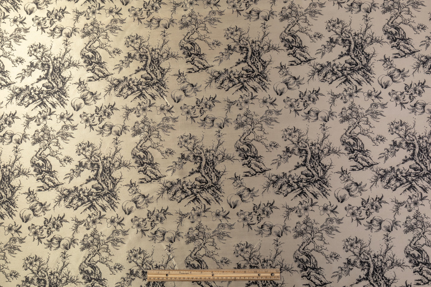 Toile Design Jacquard - Cream / Black