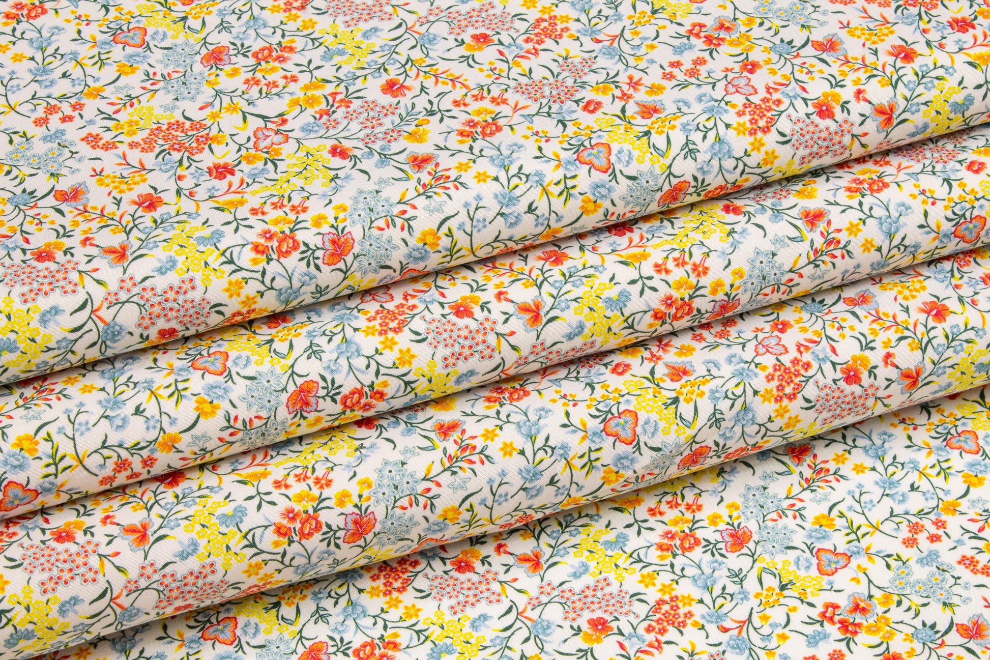 Ditsy Floral Premium 100% Printed Cotton Fabric. High Quality. Approx. –  The Fabric Guys